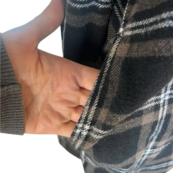 Beachlunchlounge‎ Plaid Button-Up Women's Shirt Size Small - Picture 4 of 9